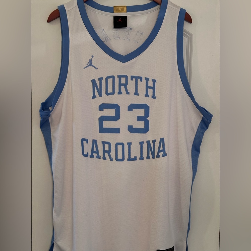 Michael Jordan UNC Jersey #23 – Men’s Size XXL DRI FIT